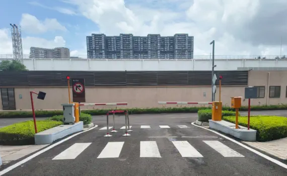 IT park visitor parking access control
